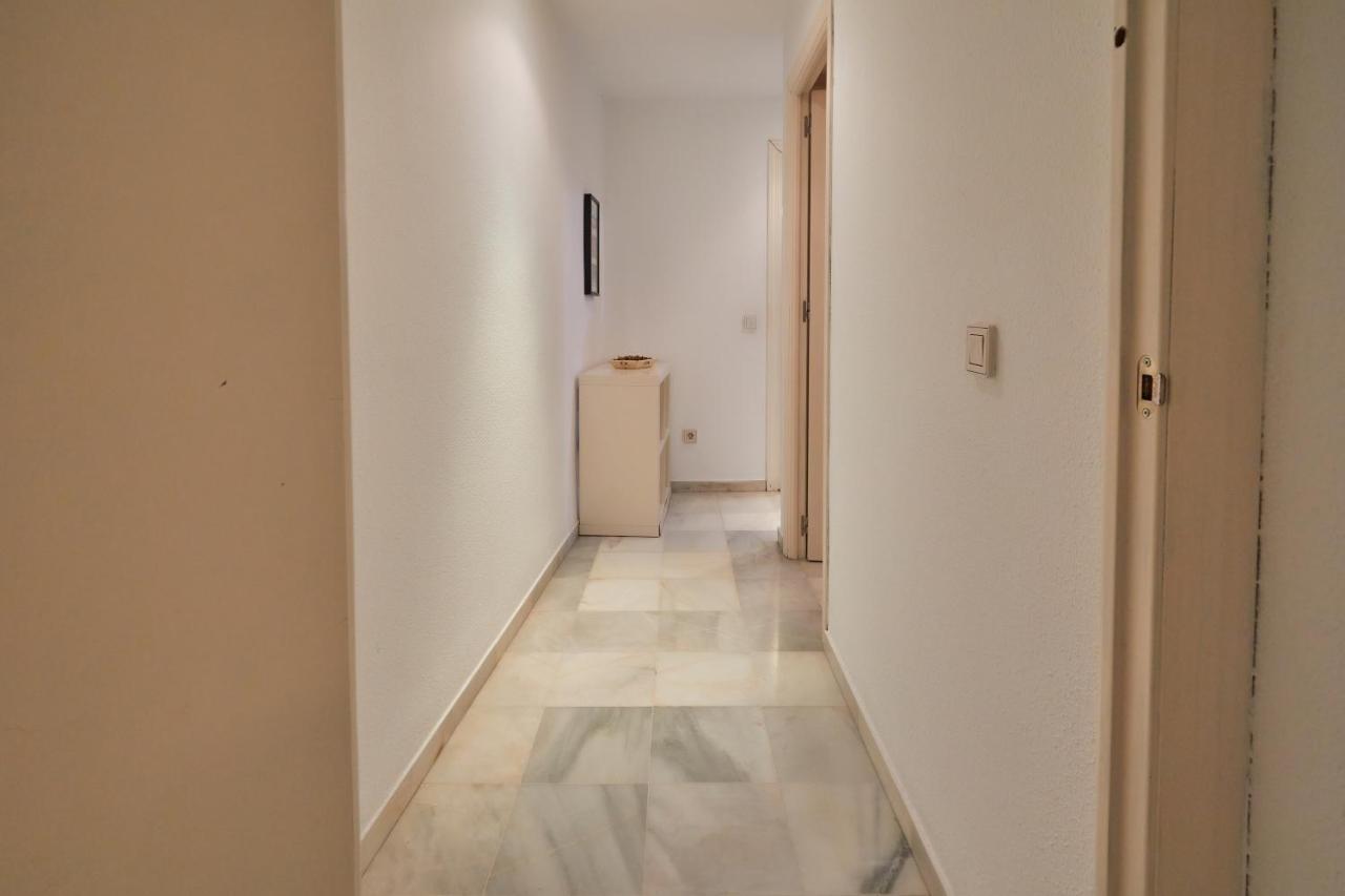 Two Bedrooms Leonor Davalos 2 Sevilla Bagian luar foto