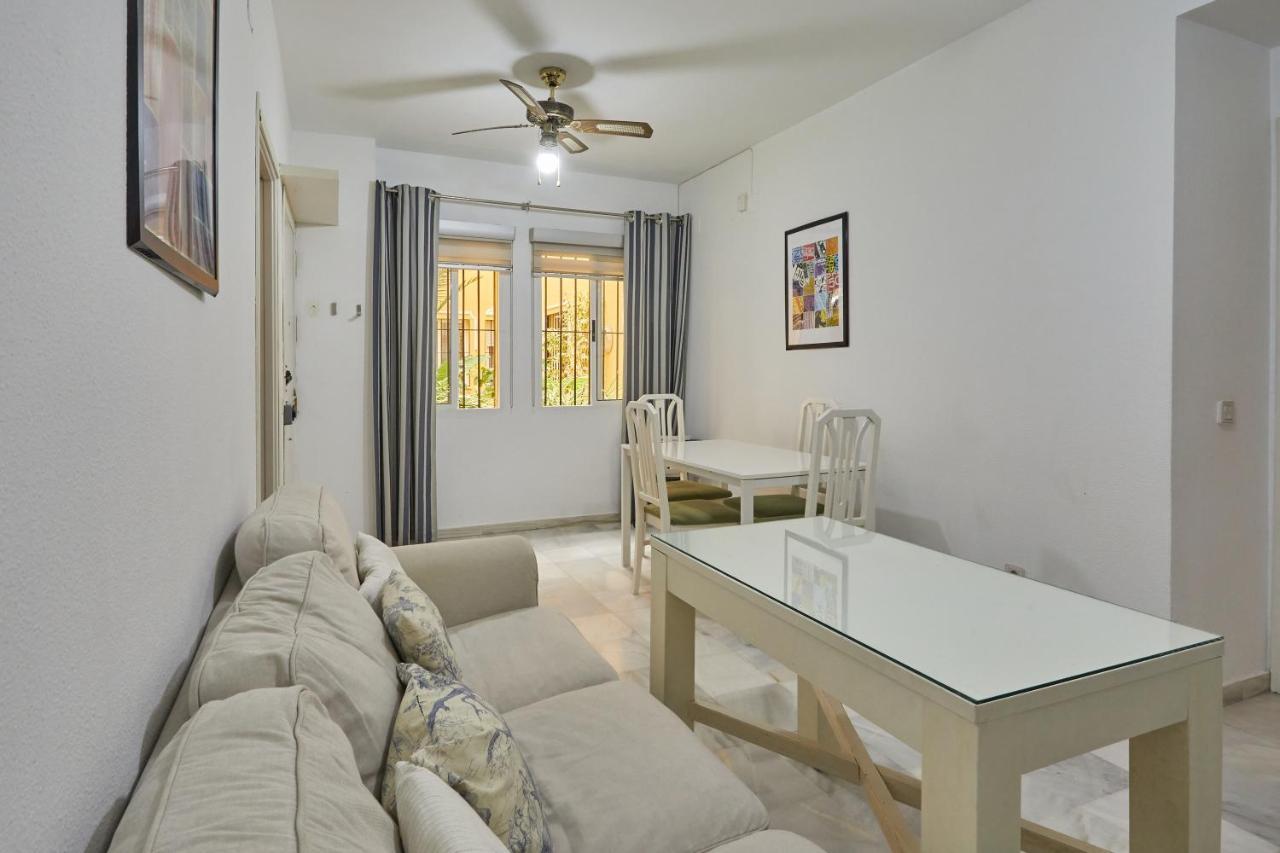 Two Bedrooms Leonor Davalos 2 Sevilla Bagian luar foto